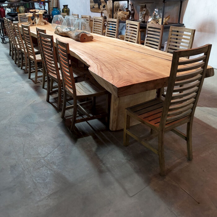 6m-Table-on-floor.jpg