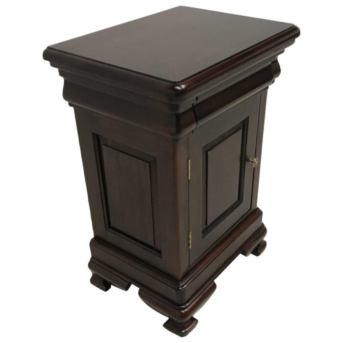 BUA0029B-Bedside-Vanessa-1-Door-Right-Side-Sotran-1-scaled-e1598280505416.jpg