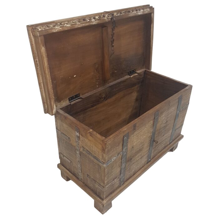 Box-Hakan-Carved-Top-Washed-72x36x46cm-KMF20035-Side-Sotran-scaled-1.jpg