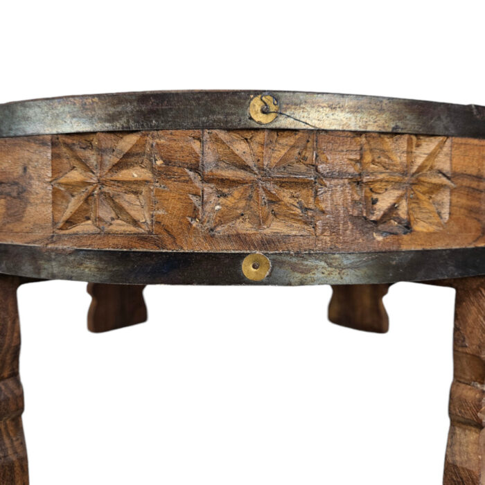 Chakki-Mango-Wood-Bowl-30x16cm-Close-Up.jpg