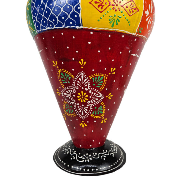 Colorful-Iron-Decorative-Pot-Front-Close-Up-Bottom.jpg