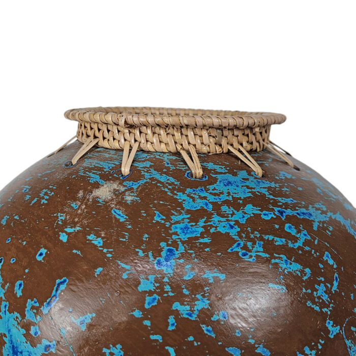 Daphne-Terra-Vase-Close.jpg