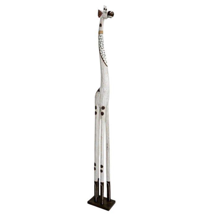 Emmy-Giraffe-Standing-200cm-Main.jpg