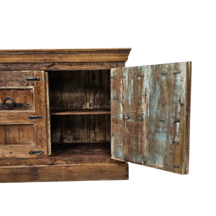Kiyana-B-Sideboard-Open.jpg