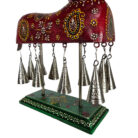 Metal-Dekorative-Horse-On-Stand-Close-Up-View.jpg