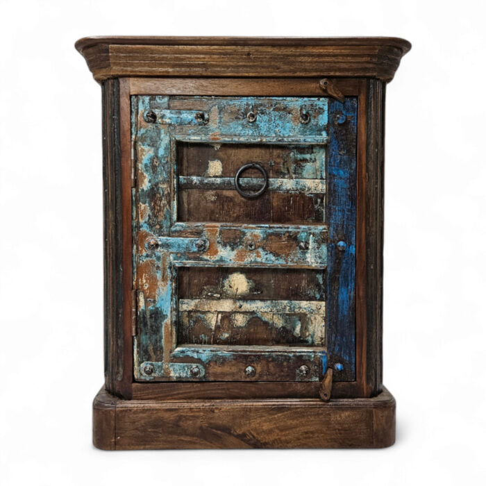 Raaz-Chunky-Bedside-Pedestal-Main.jpg