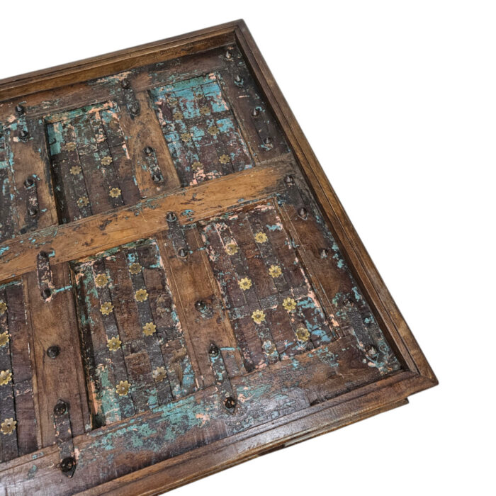 Raj-Old-Door-Dining-Table-With-Glass-Close-Up.jpg