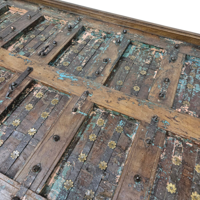 Raj-Old-Door-Dining-Table-With-Glass-Close-Up-Top.jpg