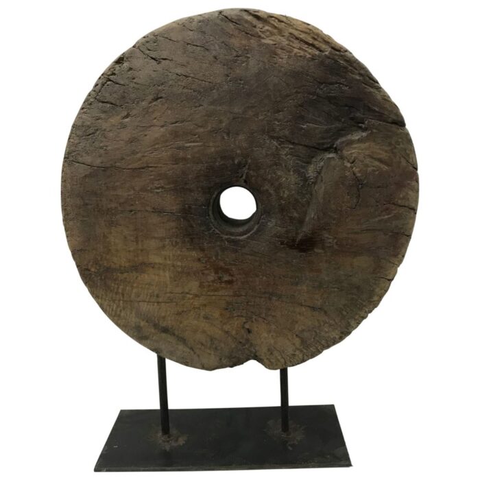 Wheel-Yamura-Wood-Original-on-Stand-45x45x60cm-KMH8104-Side-Sotran-scaled-e1592210162658.jpg