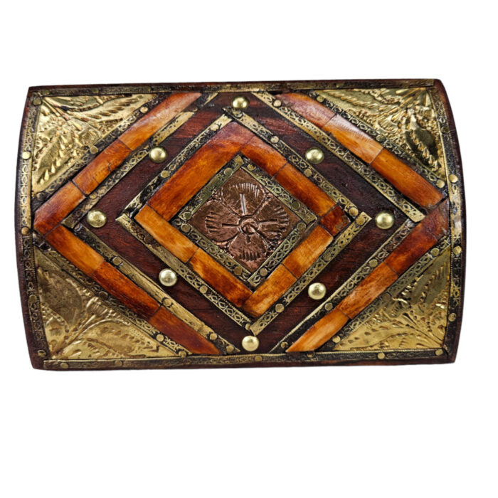 Wooden-And-Brass-Colored-Trinket-Box-Small-Top.jpg