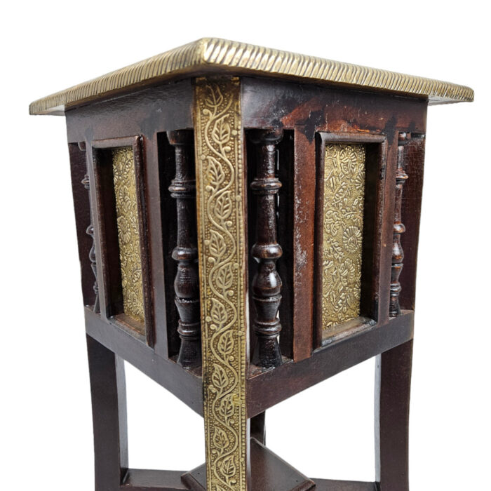 Wooden-Brass-Detailing-Side-Table-Close-Up-Top.jpg