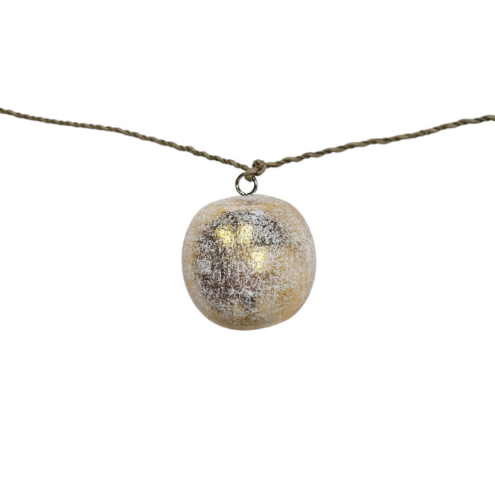 Wooden-Christmas-Balls-On-A-String-Close.jpg