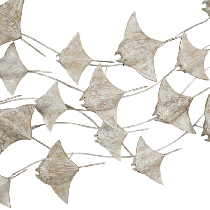 Wooden-Manta-Ray-Natural-Wall-Hanging-Close-Up.jpg