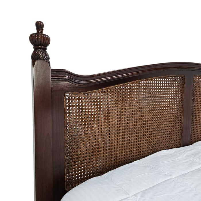 Ltd Bua Rattan Bed Main Close Side