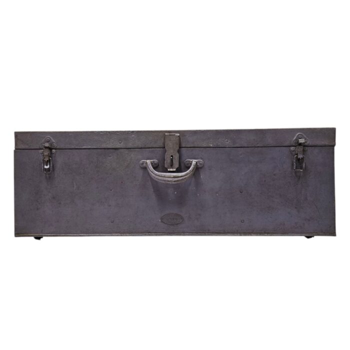 Vintage Rustic Metal Trunk Front