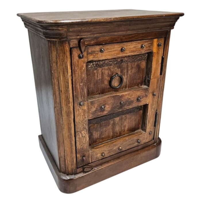 Raaz Bedside Pedestal Chunky KMF22072G Side