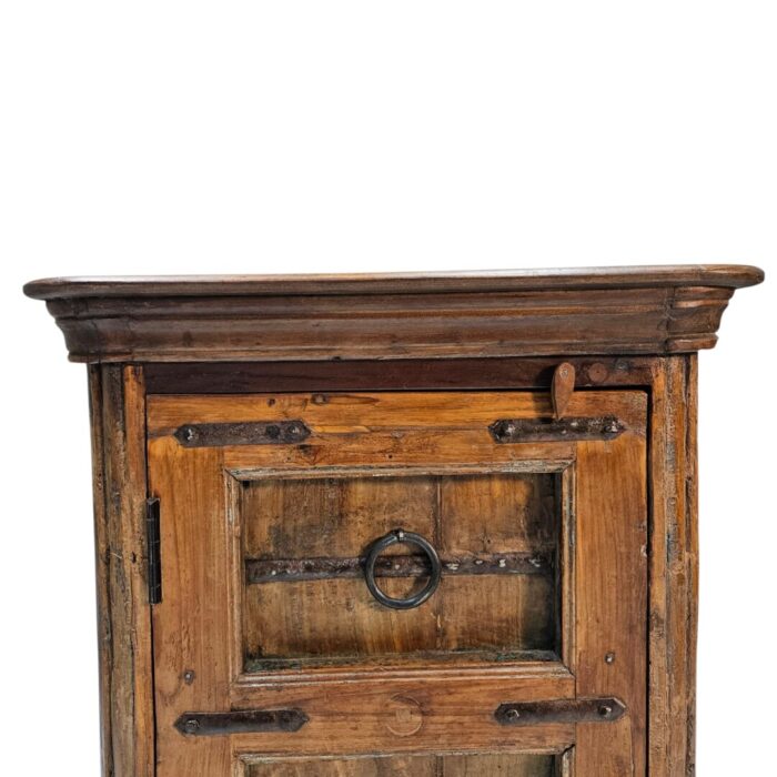 Raaz Chunky Bedside Pedestal KMF22072HL Close