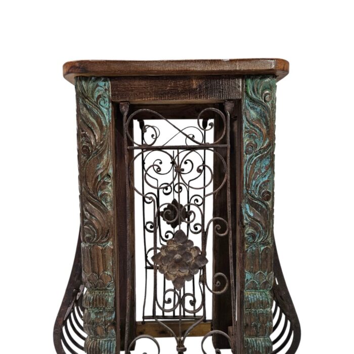 Tall Jali Pedestal Iron KMD32072D Close