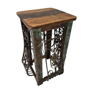 Jali Bedside Pedestal