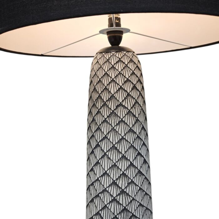 tall Dimond Lamp With Shade TWL1220 Top Close On
