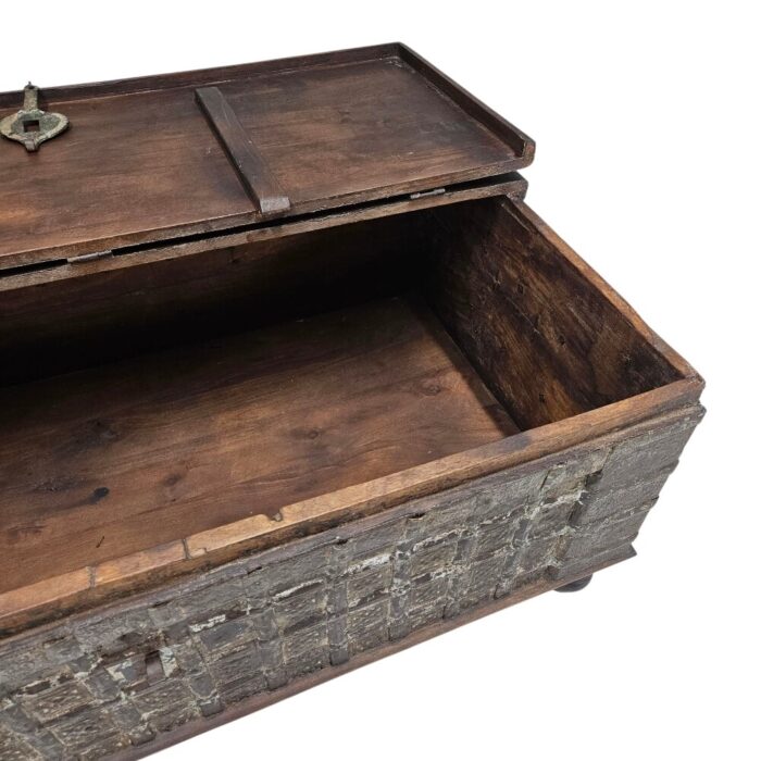 Coffee Table Trunk KMF25274C Open