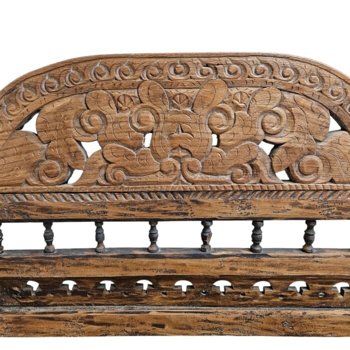 Rustic Carved Bench BEB6584C Close Up Rustic Carved Bench BEB6584C Close Up