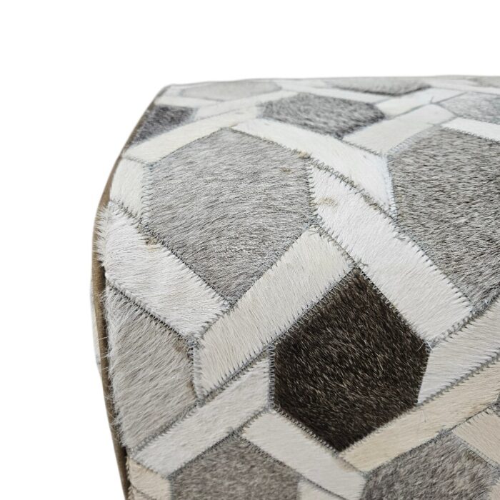 Diamond Hide Bench Main KMF3438 Close Diamond Hide Bench Main KMF3438 Close