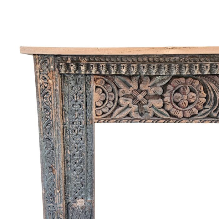 Flora Console Carved KMF15372 Close Flora Console Carved KMF15372 Close