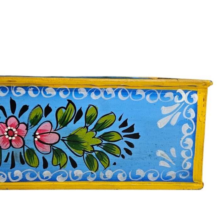 Painted Metal Storage Tray KMH9075A close Painted Metal Storage Tray KMH9075A close