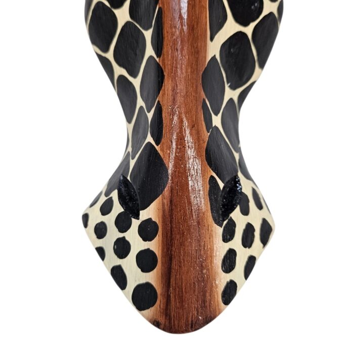 Giraffe Wooden Mask Wall Hanging GAL0800B 30cm Bottom Close Giraffe Wooden Mask Wall Hanging GAL0800B 30cm Bottom Close