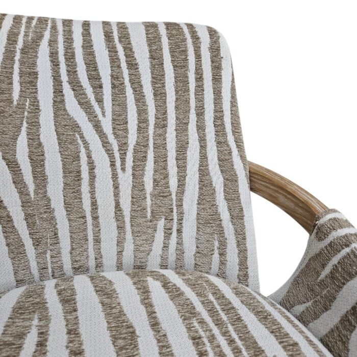 Jada Swivel Counter Chiar KMF28032 Close Up