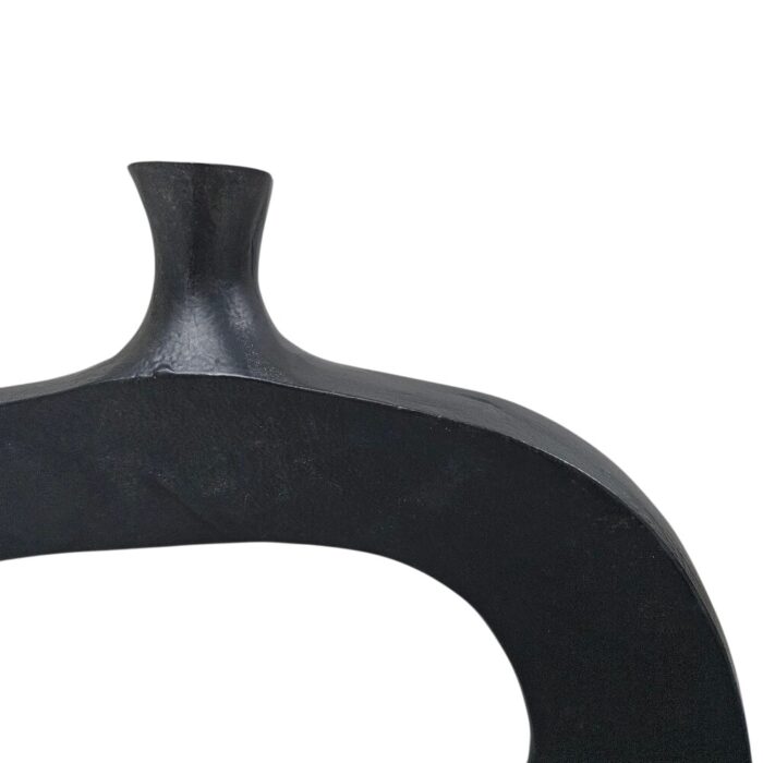Lune Iron Black Vase KMF18013 Close Up