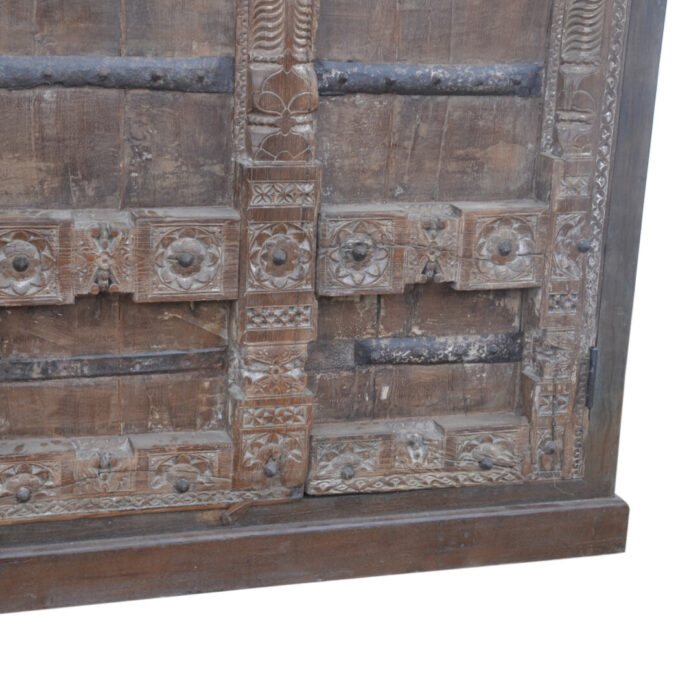 Old Door Cabinet KMF18342 Bottom Close