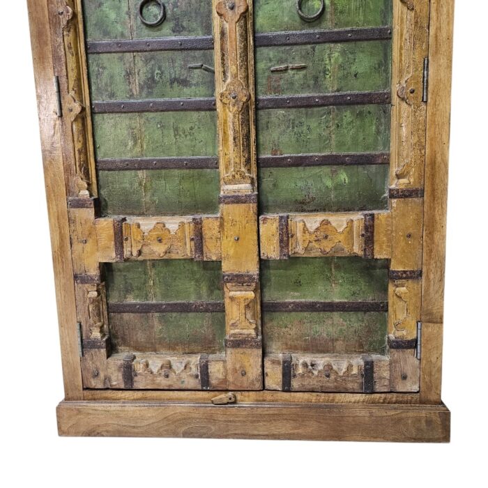 Old Door Cupboard KMF18334 Bottom