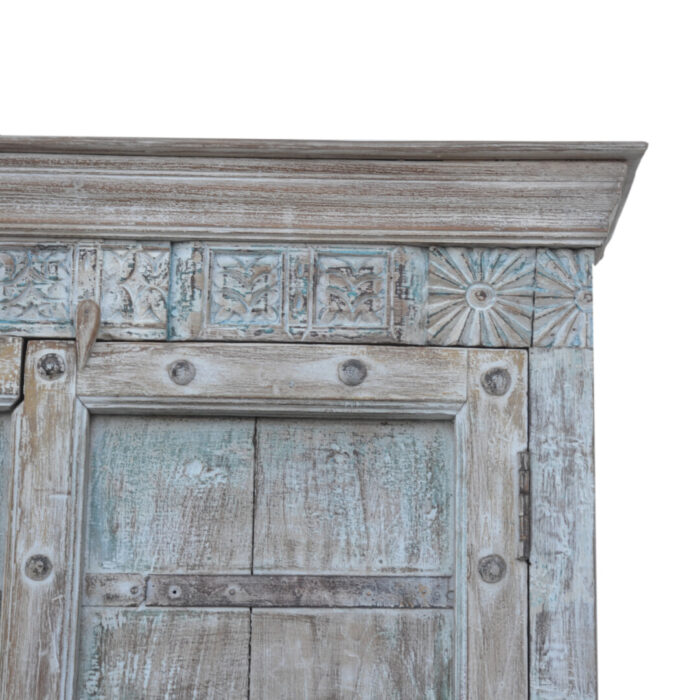 White Washed Cupboard KMF18346 close top