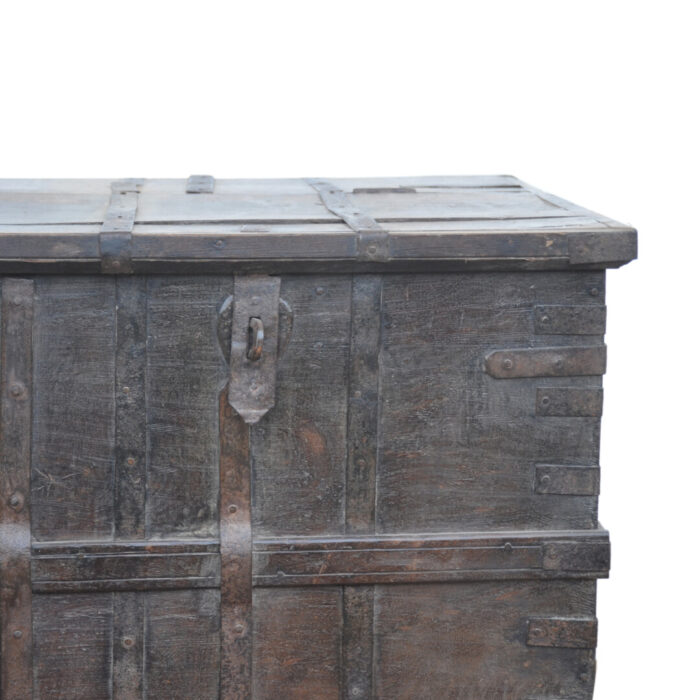 Wooden Storage Trunk KMF23070 Close Top