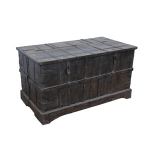 Reclaimed Vintage Coffee Table Trunk