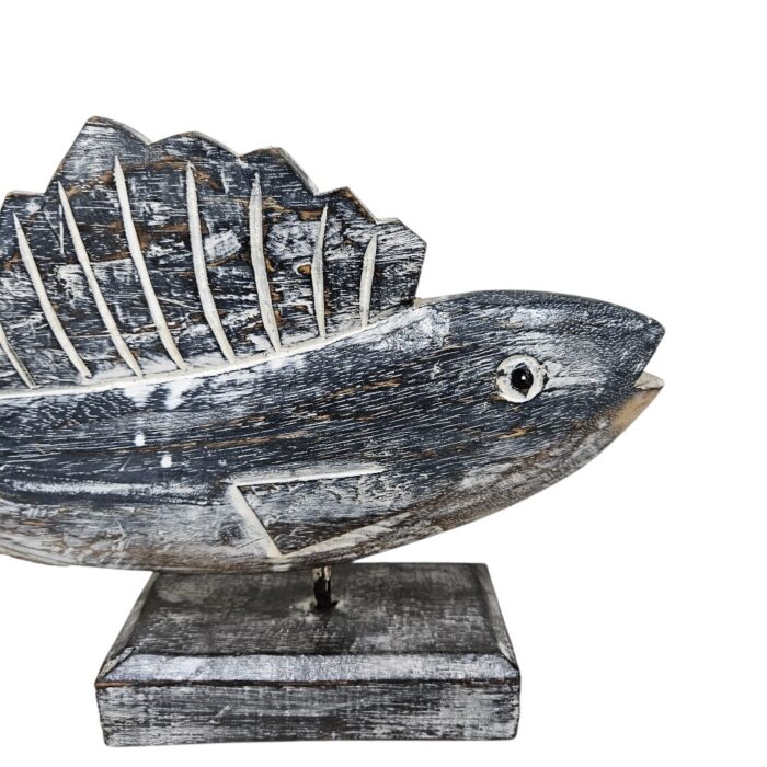 Finley Carved Fish WET4562 Close