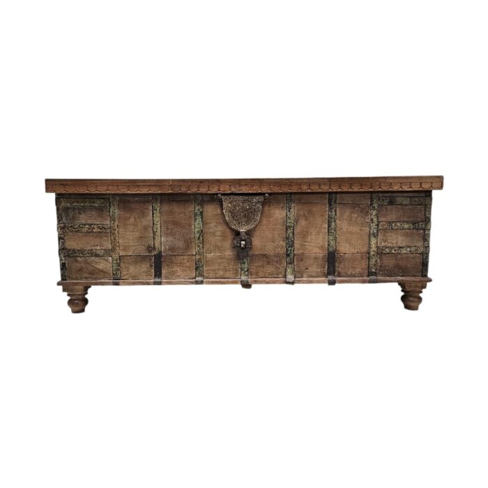Old Trunk Coffee Table KMF25308A Old Trunk Coffee Table KMF25308A