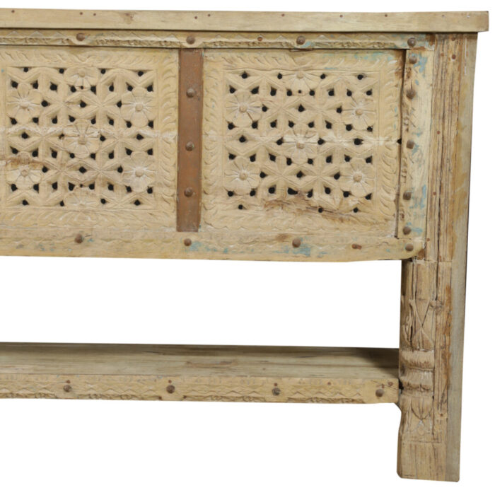 Console Table MCB8580 Close Up View Console Table MCB8580 Close Up View