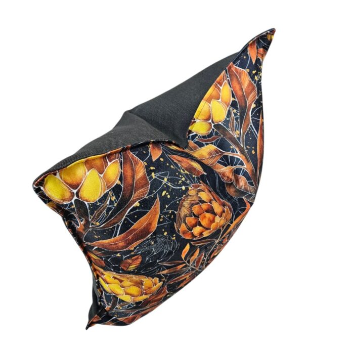 GRG0132 Scatter Cushion Side