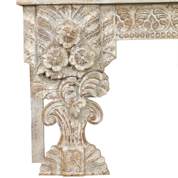 MCB8590 Carved Leg Console Table Front View Close MCB8590 Carved Leg Console Table Front View Close