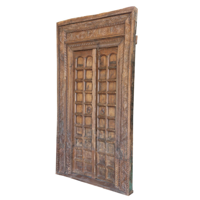 MCB9984 Authentic Old Wooden Door Side MCB9984 Authentic Old Wooden Door Side