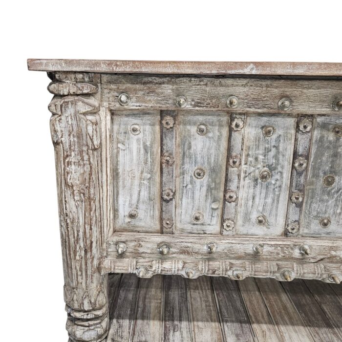 Old Door Console Table MCB8605 close Up Old Door Console Table MCB8605 close Up