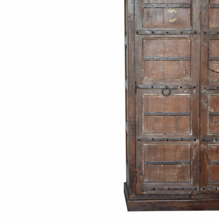 Old Door Cupboard KMF18346A Close Up Old Door Cupboard KMF18346A Close Up