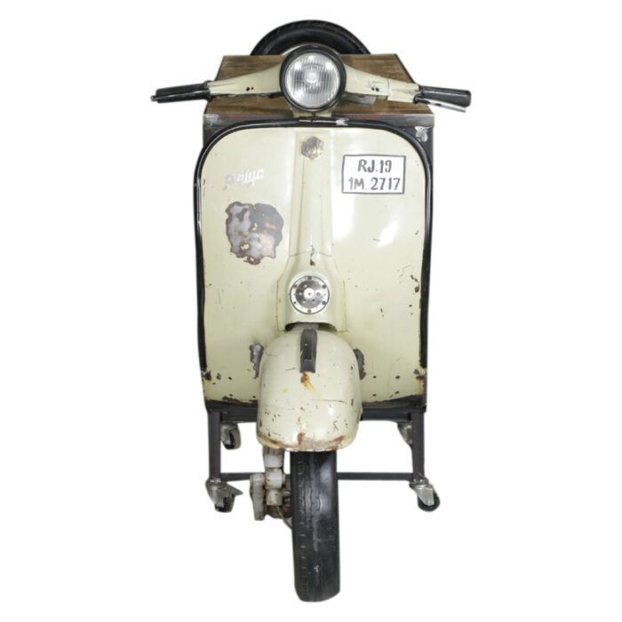 White Scooter Bar Counter MCB0665F Main Front White Scooter Bar Counter MCB0665F Main Front