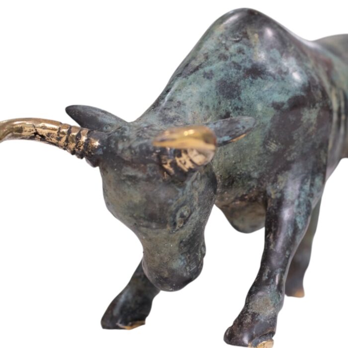 Spanish Bull GOL0997 Close Up 20x7x14_900gr Spanish Bull GOL0997 Close Up 20x7x14_900gr