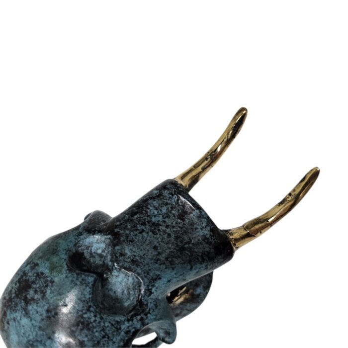 Blue And Gold Saber Tooth GOL0860 Close Top